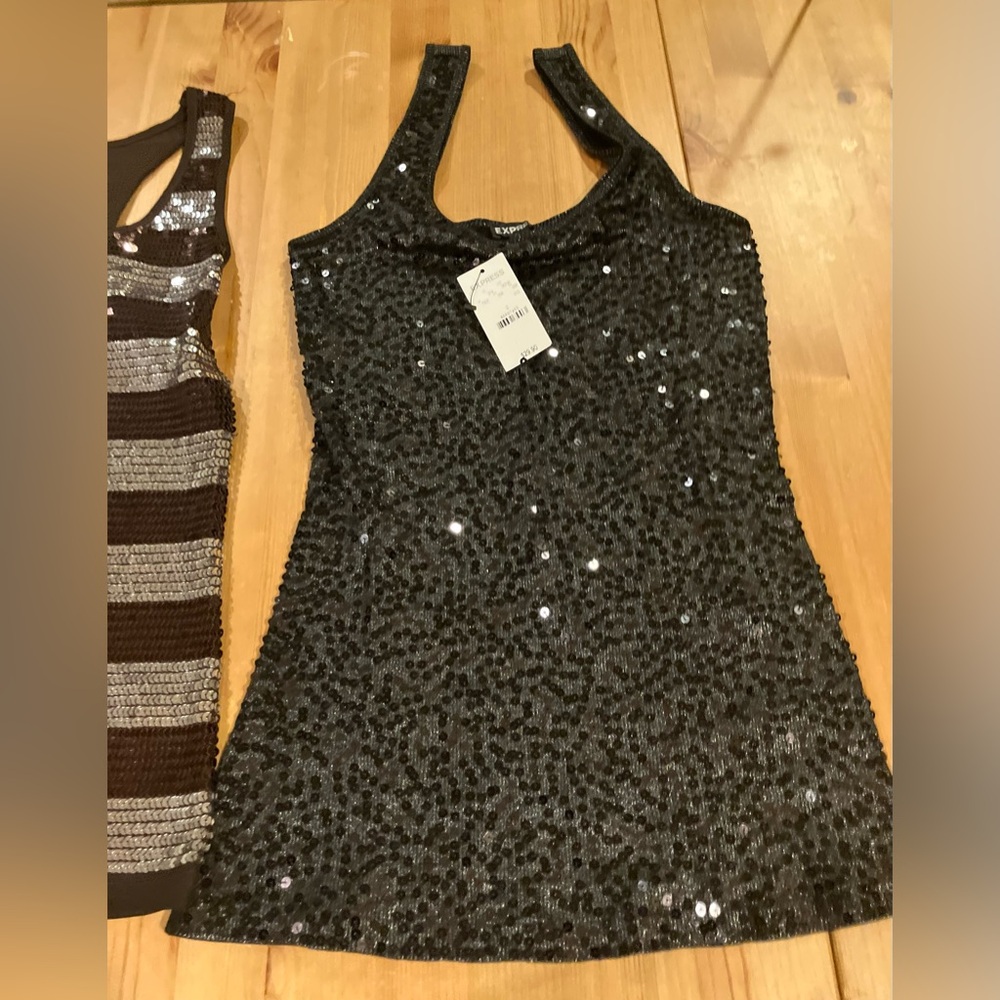3 Shiny Tanks Size XS & Small Express Sequin blue, black & NWT Tank & Forever 21 - Picture 3 of 13